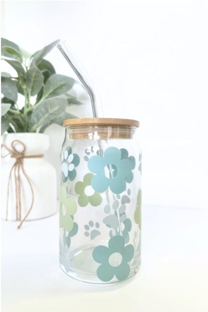 Custom Retro Flower with Pawprints Glass Cup